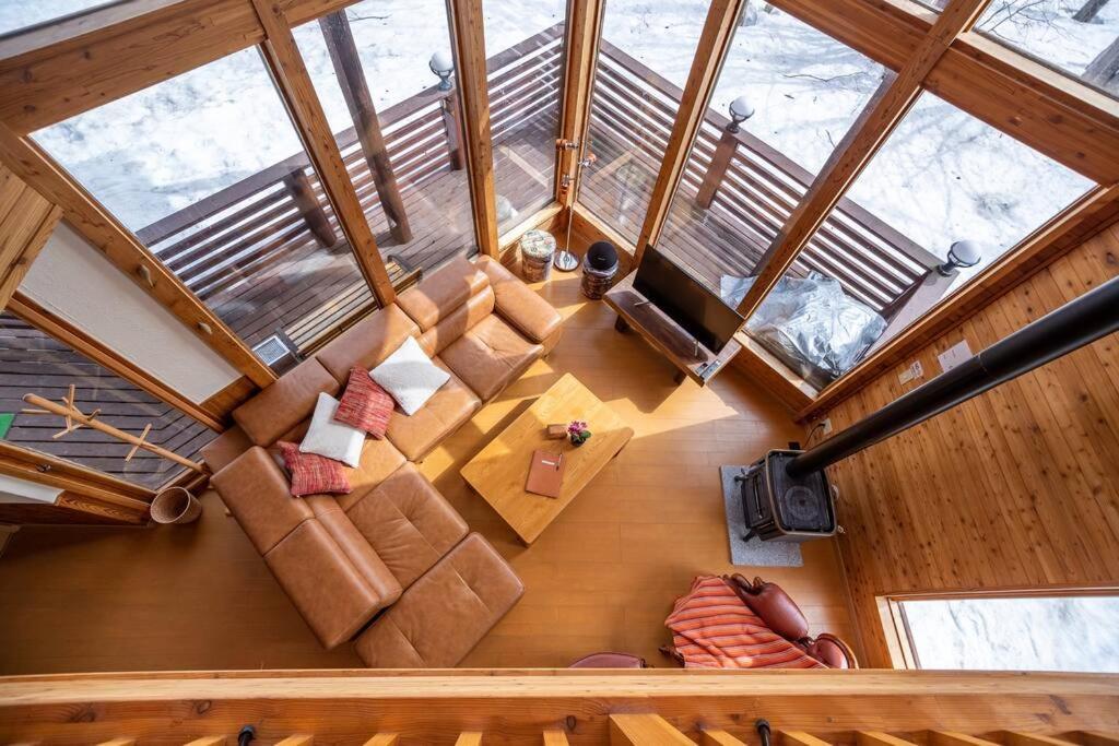 Matsu House With Air Conditioner - 5 Min To Rusutsu Ski Resort Bagian luar foto